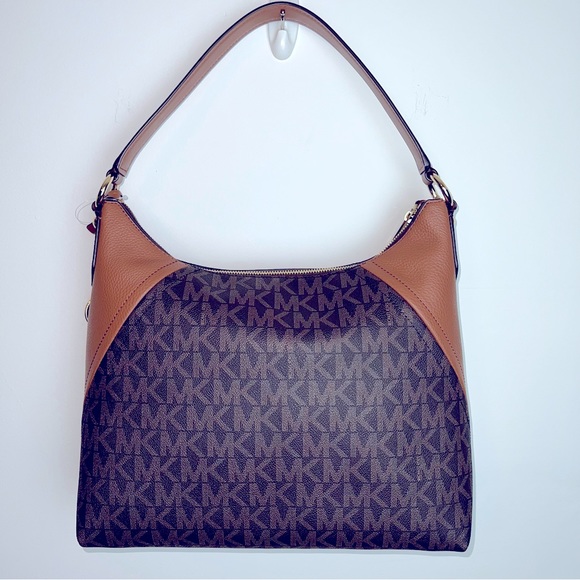 Michael Kors Large Shoulder Bag - Picture 3 of 9